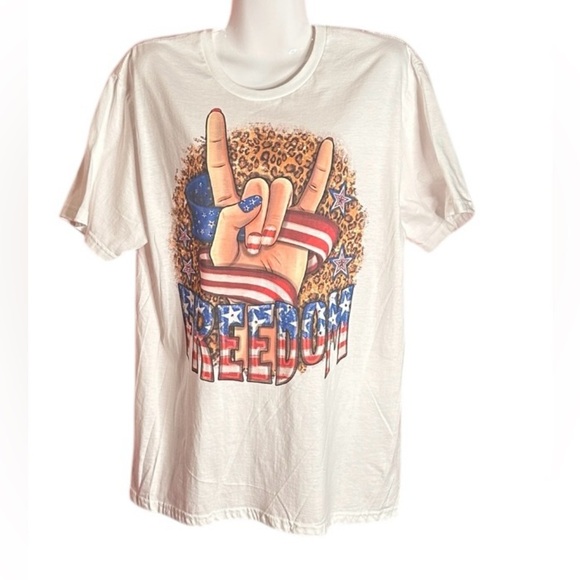 White Freedom Graphic T-Shirt With Bling - Picture 1 of 3